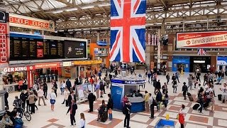 A Walk Through The London Victoria Station London England [upl. by Ardnuasak]